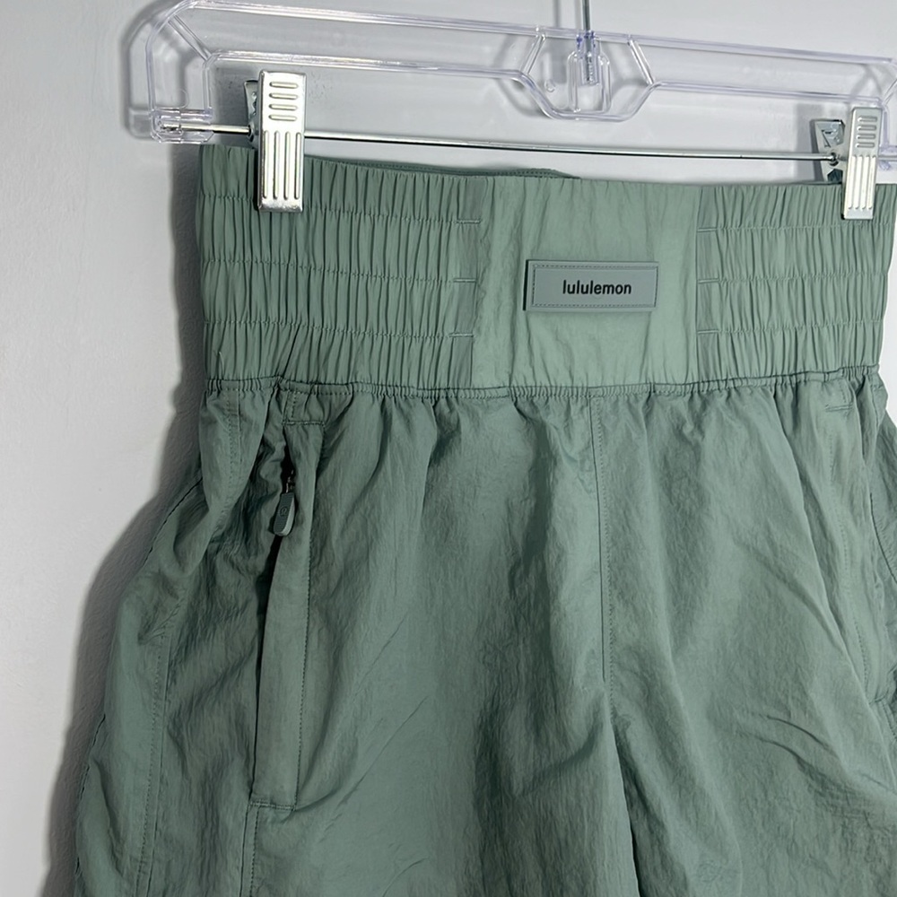 Lululemon Lightweight Super High Rise Training Short 4” - Picture 6 of 12